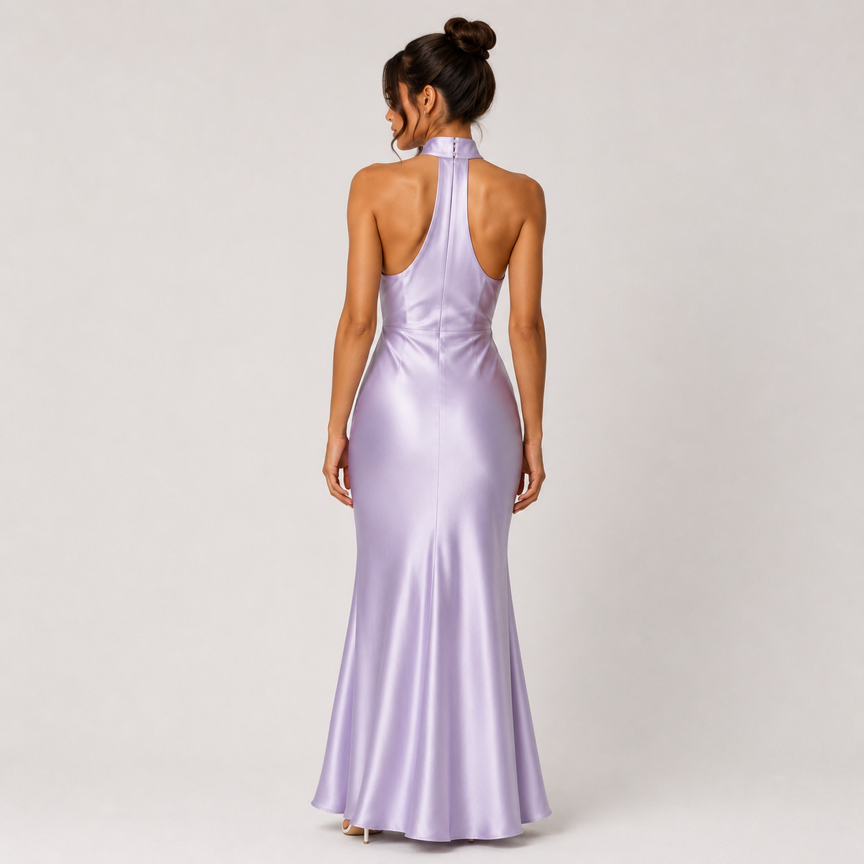Robe dos nu élégante femme